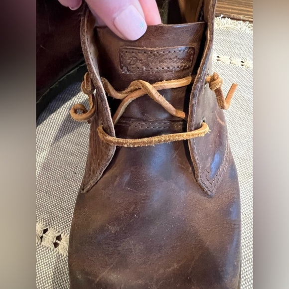 Dr. Martens Cabrillo Brown Leather Men\'s Shoes, size 11, preowned condition. main image 4